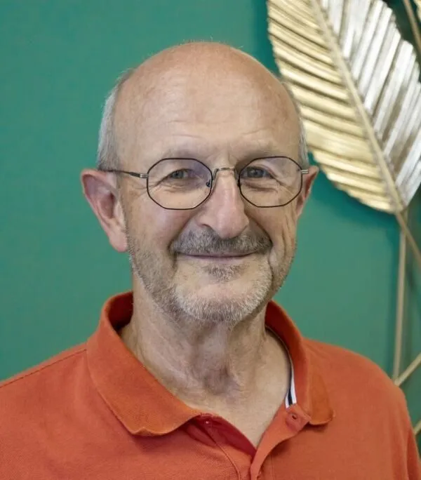 Dr Philippe Combe - Diplômé en pharmacie
